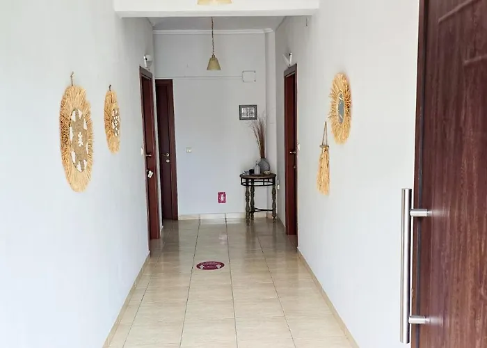 Anna Aparthotel 3*