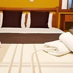 Anna Apart Otel Ierissos