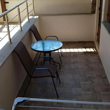 Anna Apartmanhotel Jeriszósz