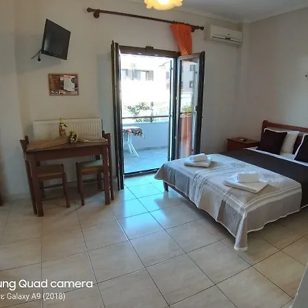 Anna Aparthotel *